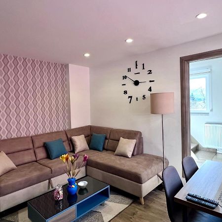 Apartmani Nis Pale Eksteriør billede